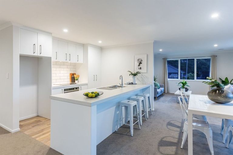 Photo of property in 210 Navigation Drive, Whitby, Porirua, 5024