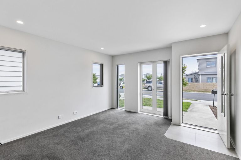 Photo of property in 41 Tribute Loop, Takanini, 2112