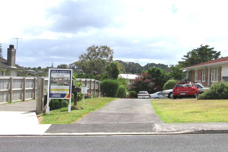 Photo of property in 3/3 Marsh Avenue, Forrest Hill, Auckland, 0620