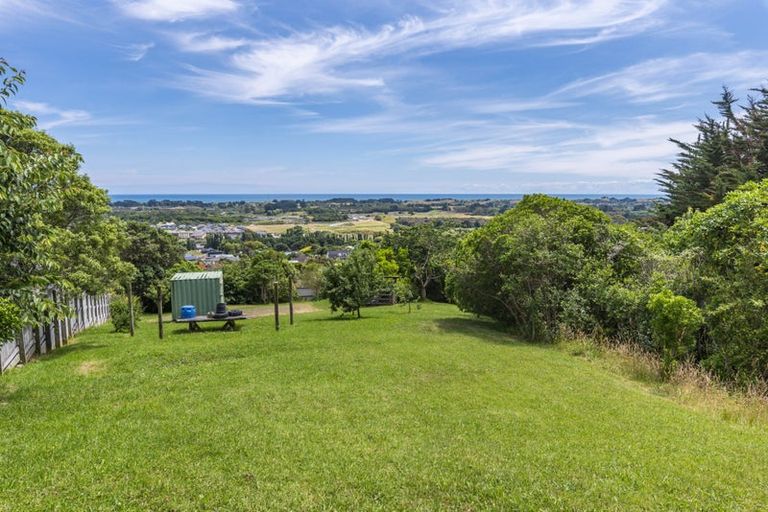 Photo of property in 61a Kotare Street, Waikanae, 5036