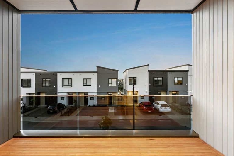 Photo of property in 47 Puihi Crescent, Massey, Auckland, 0614
