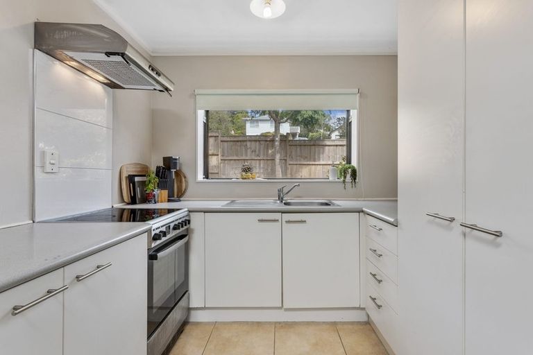 Photo of property in 181 Manuka Road, Bayview, Auckland, 0629