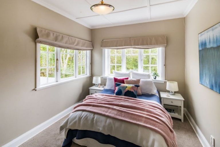 Photo of property in 52a Creswick Terrace, Northland, Wellington, 6012