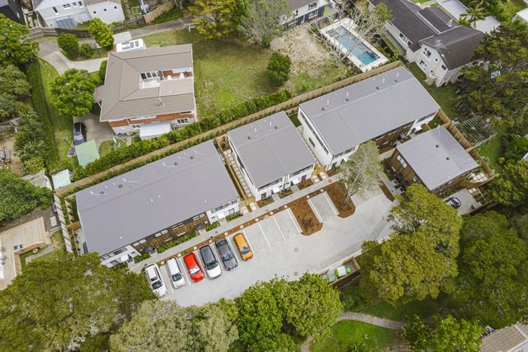 Photo of property in 10/63 Hillcrest Avenue, Hillcrest, Auckland, 0627