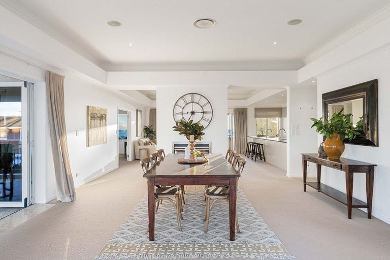 Photo of property in 91 Marine Parade, Mount Maunganui, 3116
