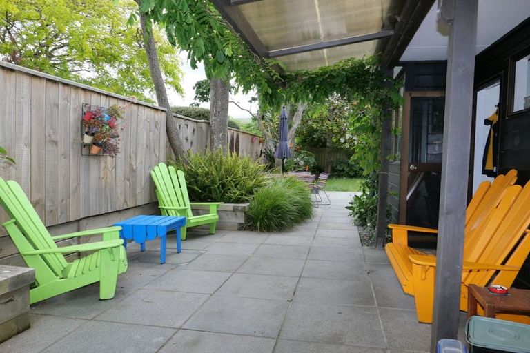 Photo of property in Willow Court, 6/15 Pehi Kupa Street, Waikanae, 5036