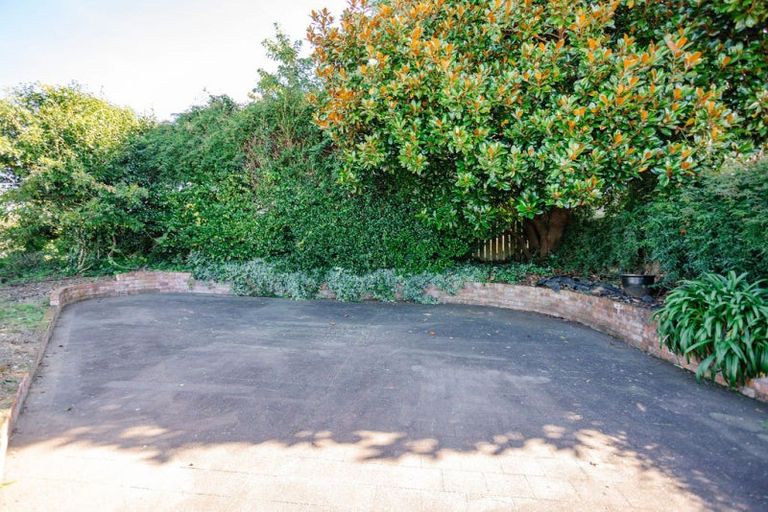 Photo of property in 11 Maclaurin Street, Dannevirke, 4930