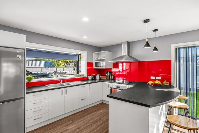 Photo of property in 409 Main Road North, Redwood, Christchurch, 8051