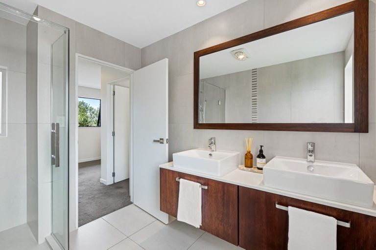 Photo of property in 15 Javelin Close, Gulf Harbour, Whangaparaoa, 0930