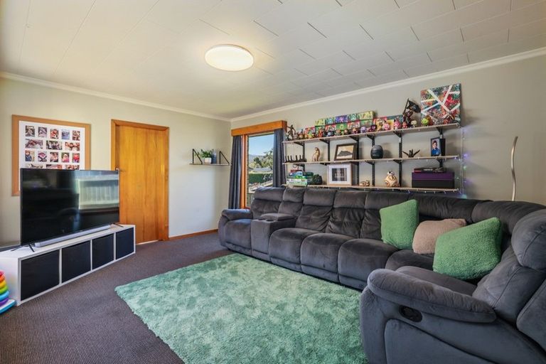 Photo of property in 16 Rollesby Street, Hoon Hay, Christchurch, 8025