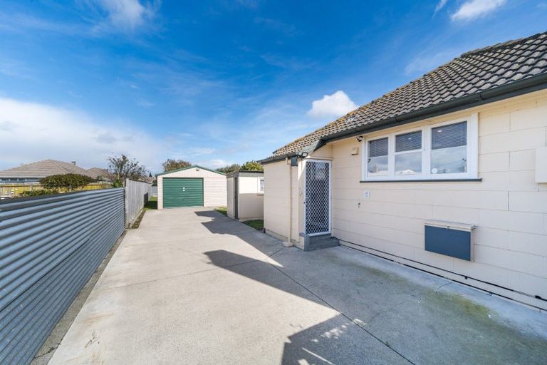 Photo of property in 24 Wilson Crescent, Highbury, Palmerston North, 4412