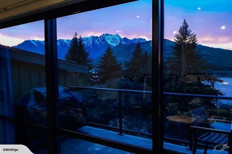 Photo of property in 8 Quartz Rise, Queenstown, 9300