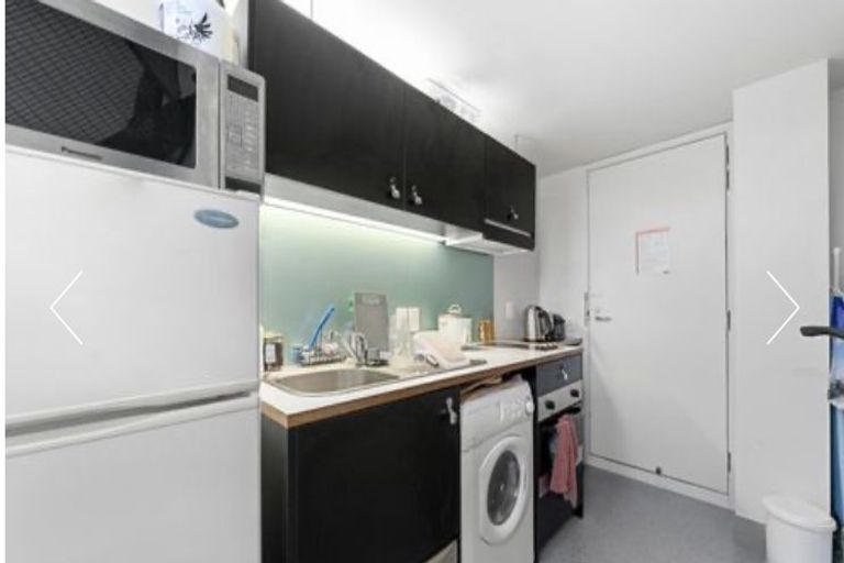 Photo of property in Urbane Apartments, 30/29 Webb Street, Mount Cook, Wellington, 6011