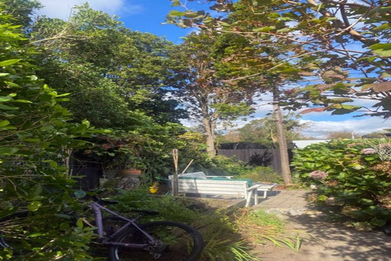 Photo of property in 54 Tennis Court Road, Raumati South, Paraparaumu, 5032