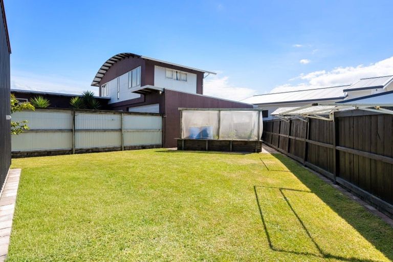 Photo of property in 807 Martyn Road, Whangamata, 3620