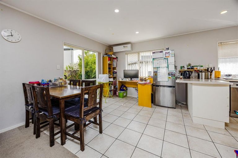 Photo of property in 4 Ksenia Drive, Flat Bush, Auckland, 2019