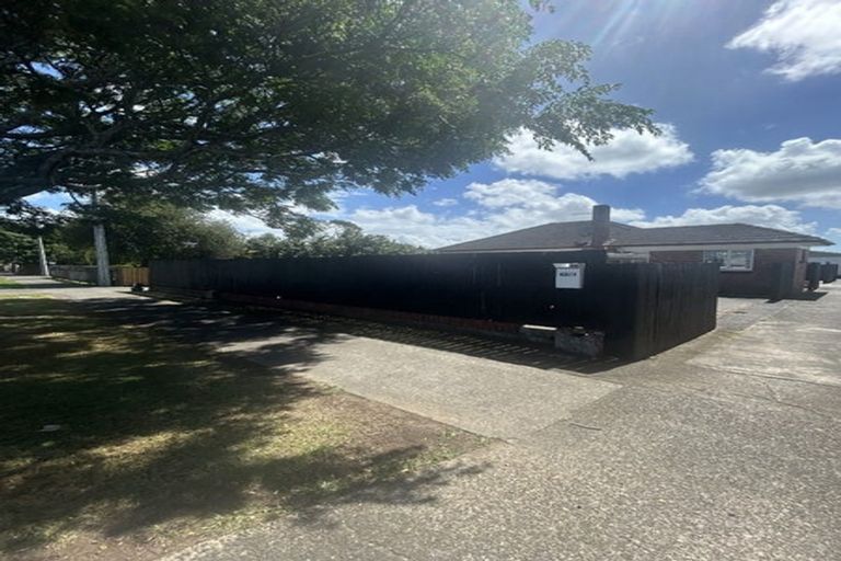 Photo of property in 1/43 Vine Street, Mangere East, Auckland, 2024