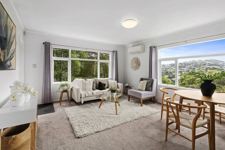 Photo of property in 27u3 Winston Street, Crofton Downs, Wellington, 6035