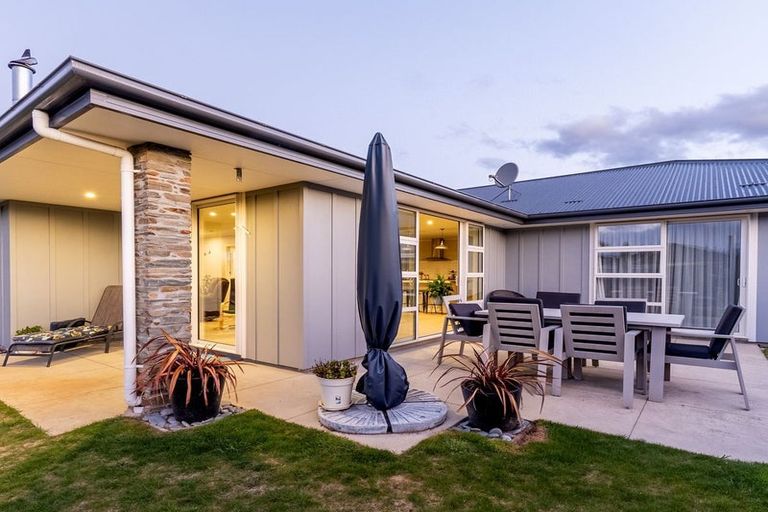 Photo of property in 6 Unwin Place, Twizel, 7901