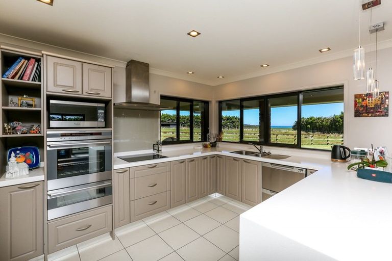 Photo of property in 939 Main North Road, Onaero, Waitara, 4383