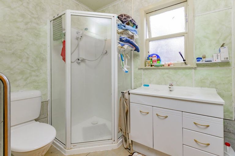 Photo of property in 96 Rosier Road, Glen Eden, Auckland, 0602