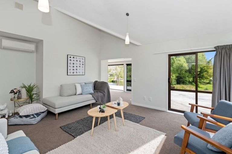 Photo of property in 88a Mazengarb Road, Paraparaumu Beach, Paraparaumu, 5032