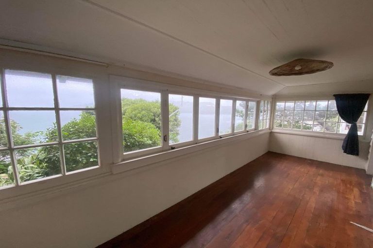 Photo of property in 12 Te Anau Avenue, Hataitai, Wellington, 6021