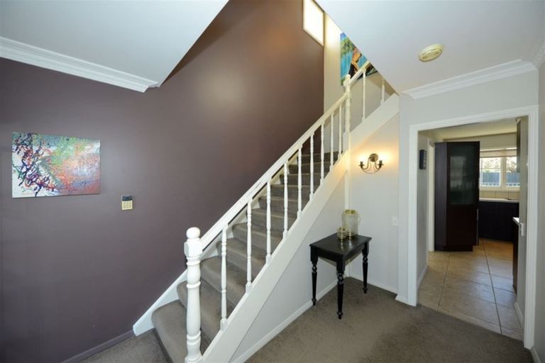 Photo of property in 11 Hillcrest Place, Avonhead, Christchurch, 8042