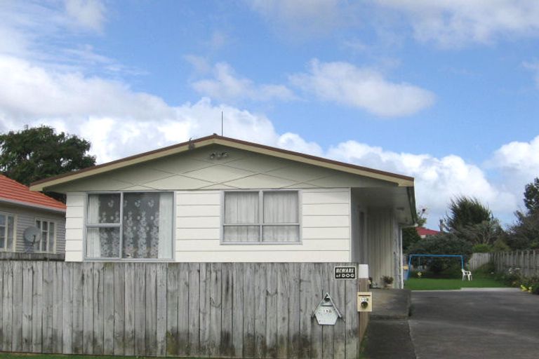 Photo of property in 19a Edwards Avenue, Henderson, Auckland, 0610