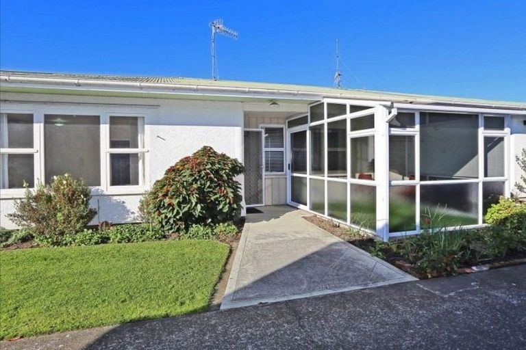 Photo of property in 1/204 Lyndon Road West, Hastings, 4122