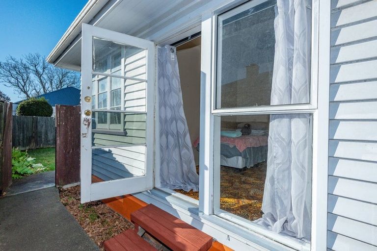Photo of property in 102 Yaldhurst Road, Sockburn, Christchurch, 8042