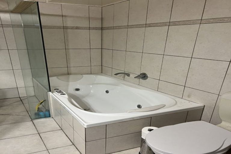 Photo of property in 81 View Road, Houghton Bay, Wellington, 6023