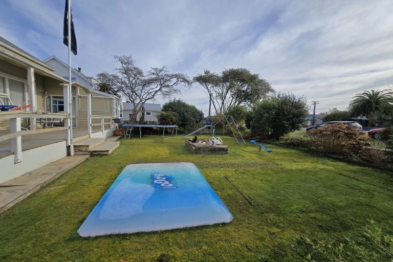 Photo of property in 219 Hampden Street, Hokitika, 7810
