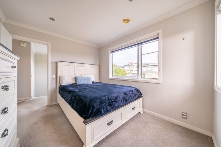 Photo of property in 18 Milford Street, Aotea, Porirua, 5024