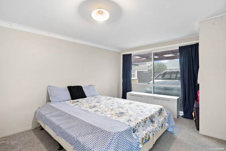 Photo of property in 1/37 Great South Road, Papakura, Takanini, 2110