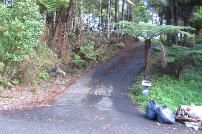 Photo of property in 19 Minnehaha Avenue, Titirangi, Auckland, 0604