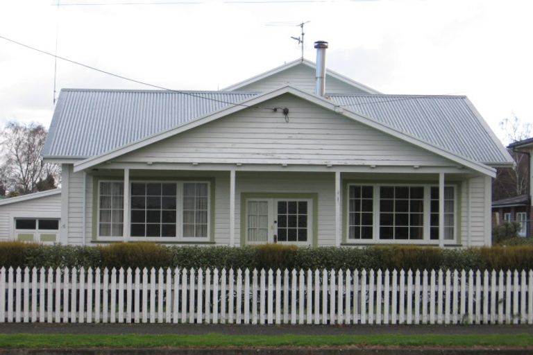 Photo of property in 5 Cambridge Terrace, Masterton, 5810