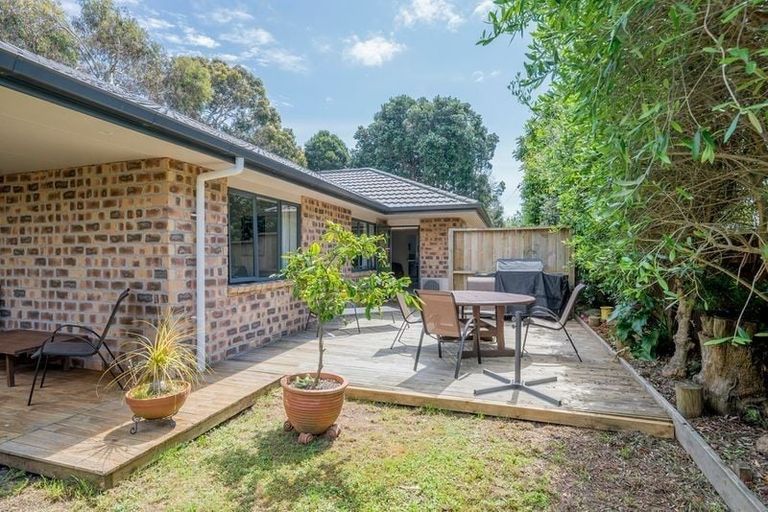 Photo of property in 94 Arawhata Road, Paraparaumu, 5032