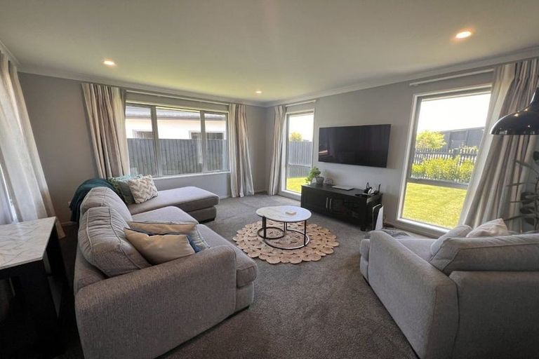 Photo of property in 7 Sarah Street, Marshland, Christchurch, 8083