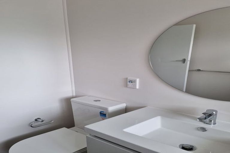 Photo of property in 1090a Fergusson Drive, Clouston Park, Upper Hutt, 5018