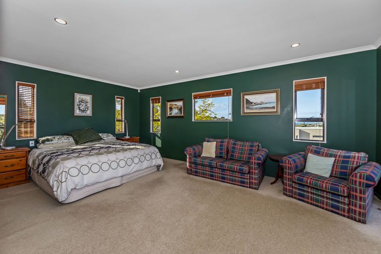 Photo of property in 19 Javelin Close, Gulf Harbour, Whangaparaoa, 0930