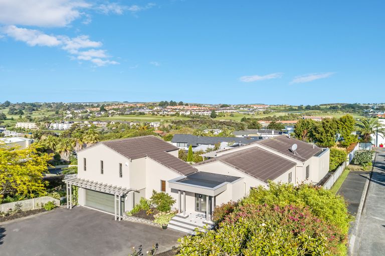Photo of property in 19 Javelin Close, Gulf Harbour, Whangaparaoa, 0930