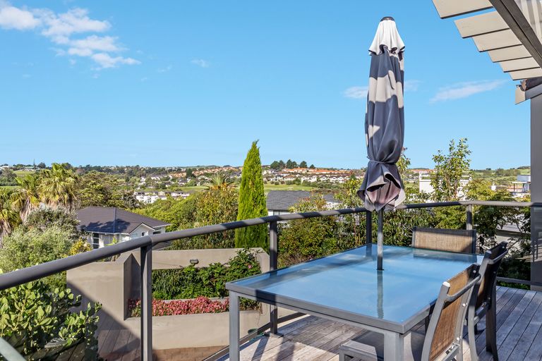 Photo of property in 19 Javelin Close, Gulf Harbour, Whangaparaoa, 0930