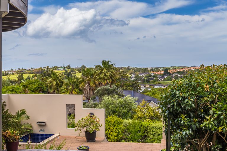 Photo of property in 19 Javelin Close, Gulf Harbour, Whangaparaoa, 0930