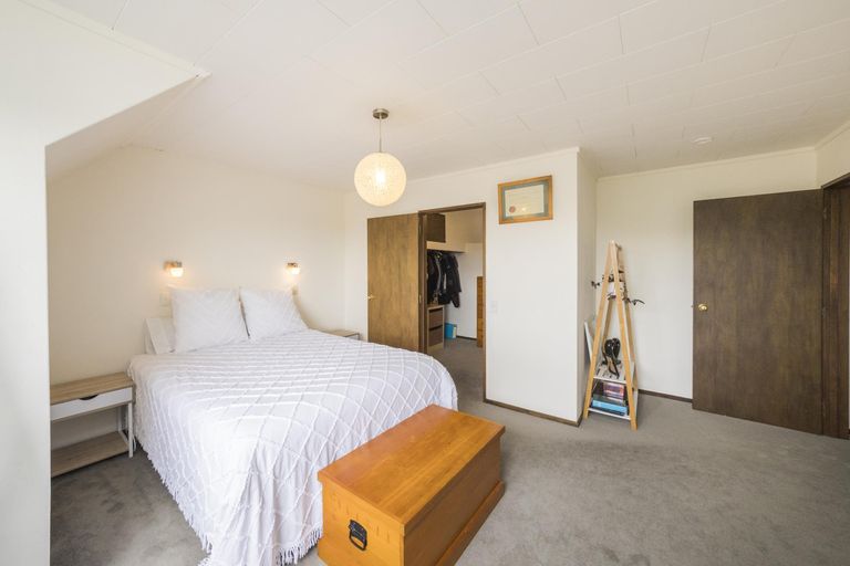 Photo of property in 52 Buick Crescent, Awapuni, Palmerston North, 4412