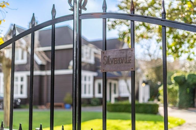 Photo of property in 291 Fergusson Drive, Heretaunga, Upper Hutt, 5018