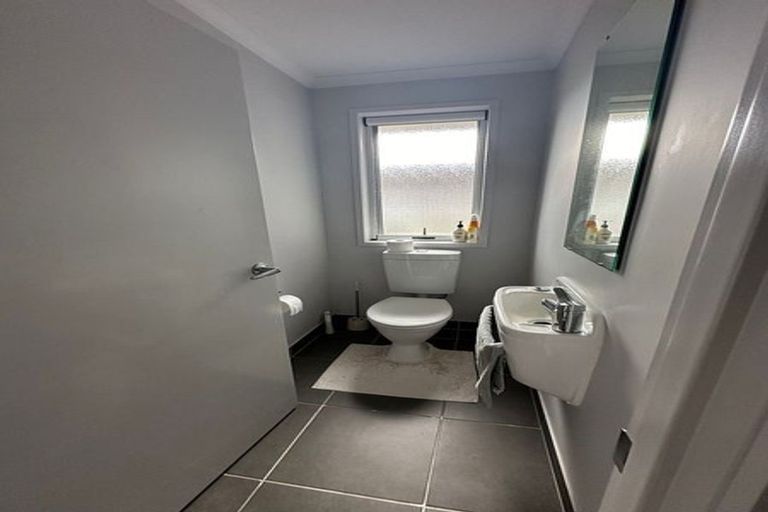 Photo of property in 220 Harbourside Drive, Karaka, Papakura, 2113