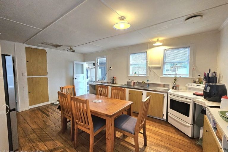 Photo of property in 22 Clinton Street, Fitzroy, New Plymouth, 4312