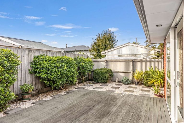 Photo of property in 1/98 Derby Street, Westport, 7825