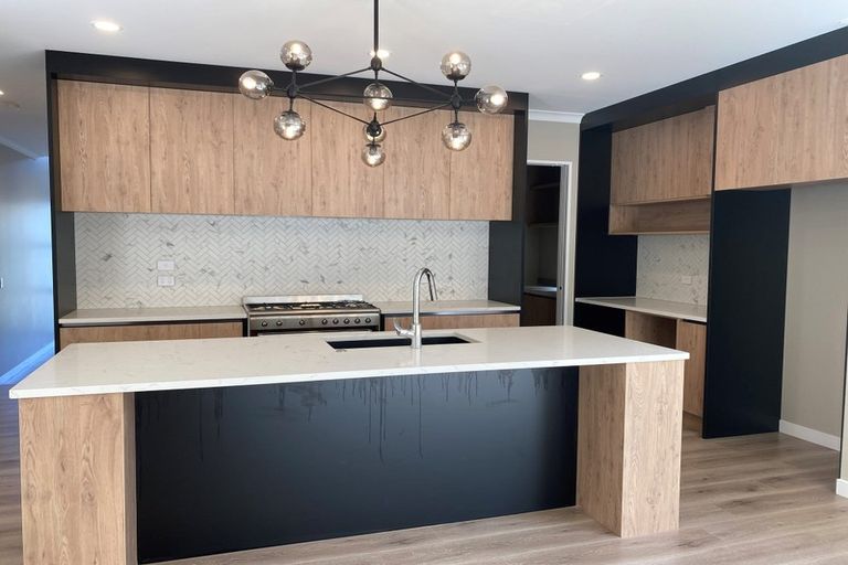 Photo of property in 30 Godfrey Drive, Orewa, 0931